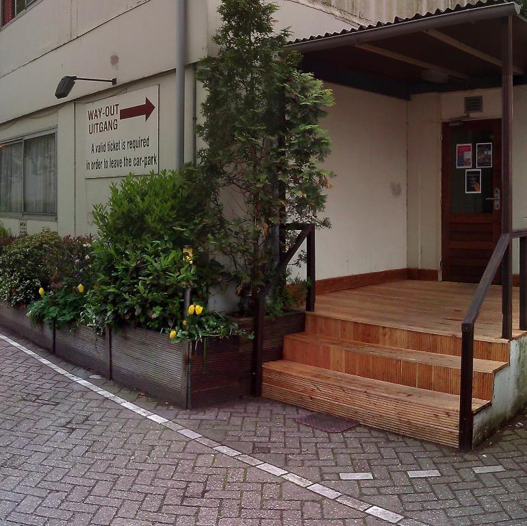 Budget Hostel Bargain Toko Amsterdam Exterior photo